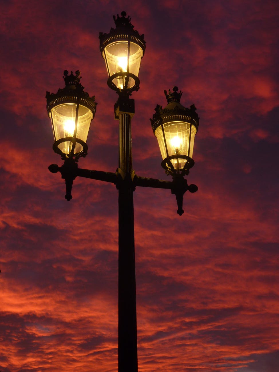 light sky lamps evening