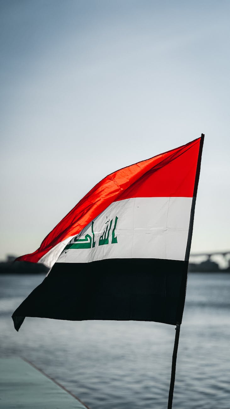 iraqi flag on the ship