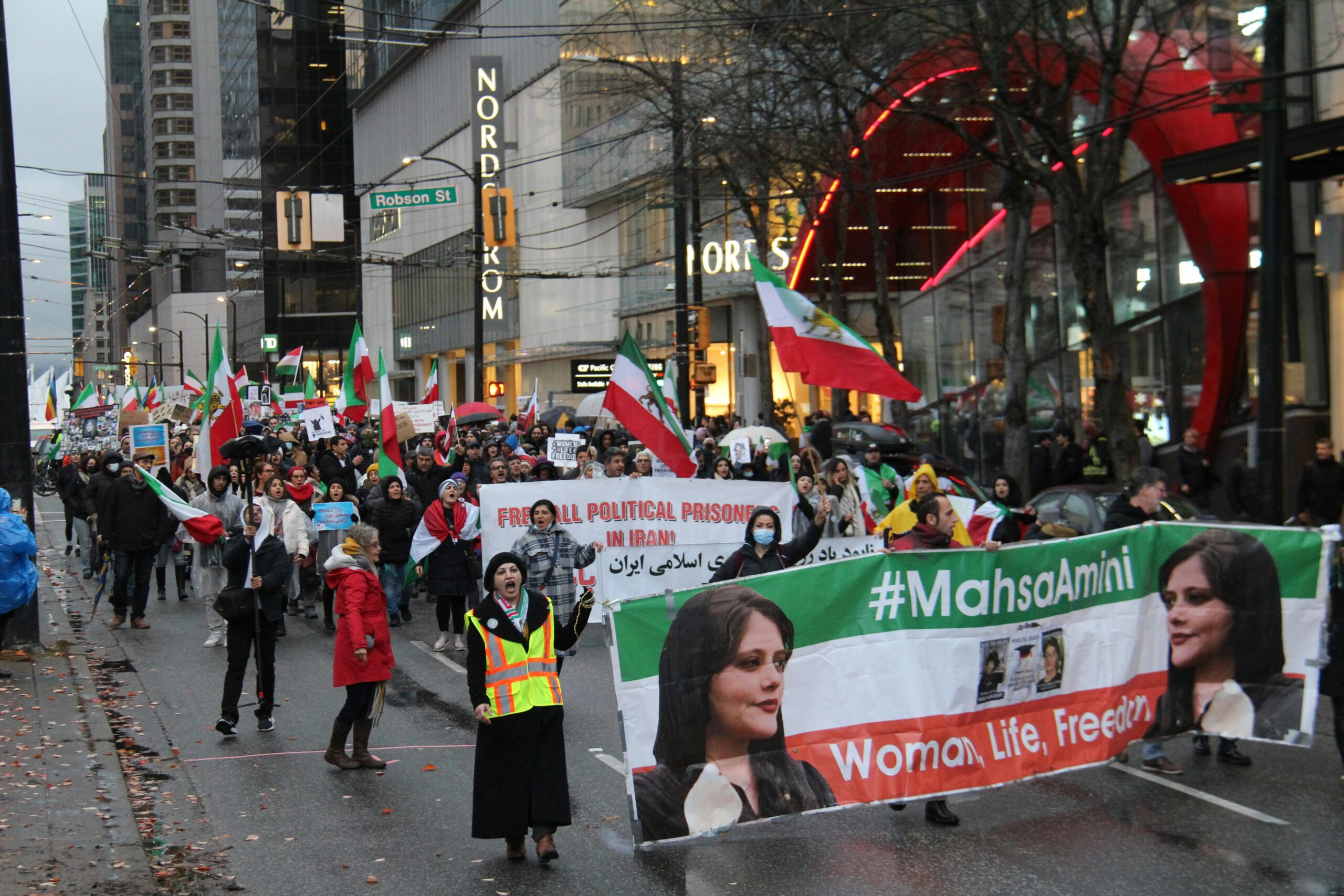 إيران في لحظة مفصلية: دعوة إلى تحرك أميركي فعال