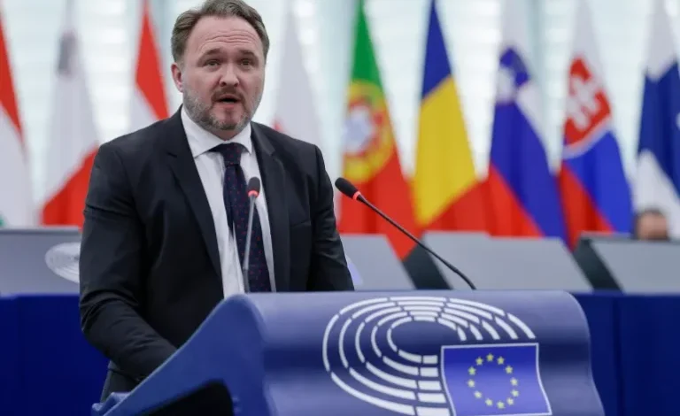  الاتحاد الأوروبي يحذر من اضطراب طويل في أسواق الطاقة