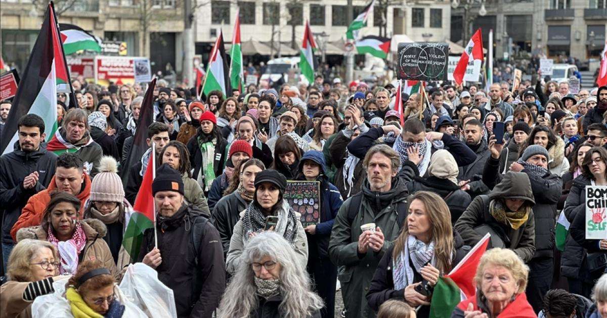 بروكسل في مواجهة يوروفيجن: “متحدون من أجل فلسطين” يبني مسرحاً موازياً — والأزمة تُعيد السؤال حول حياد الثقافة