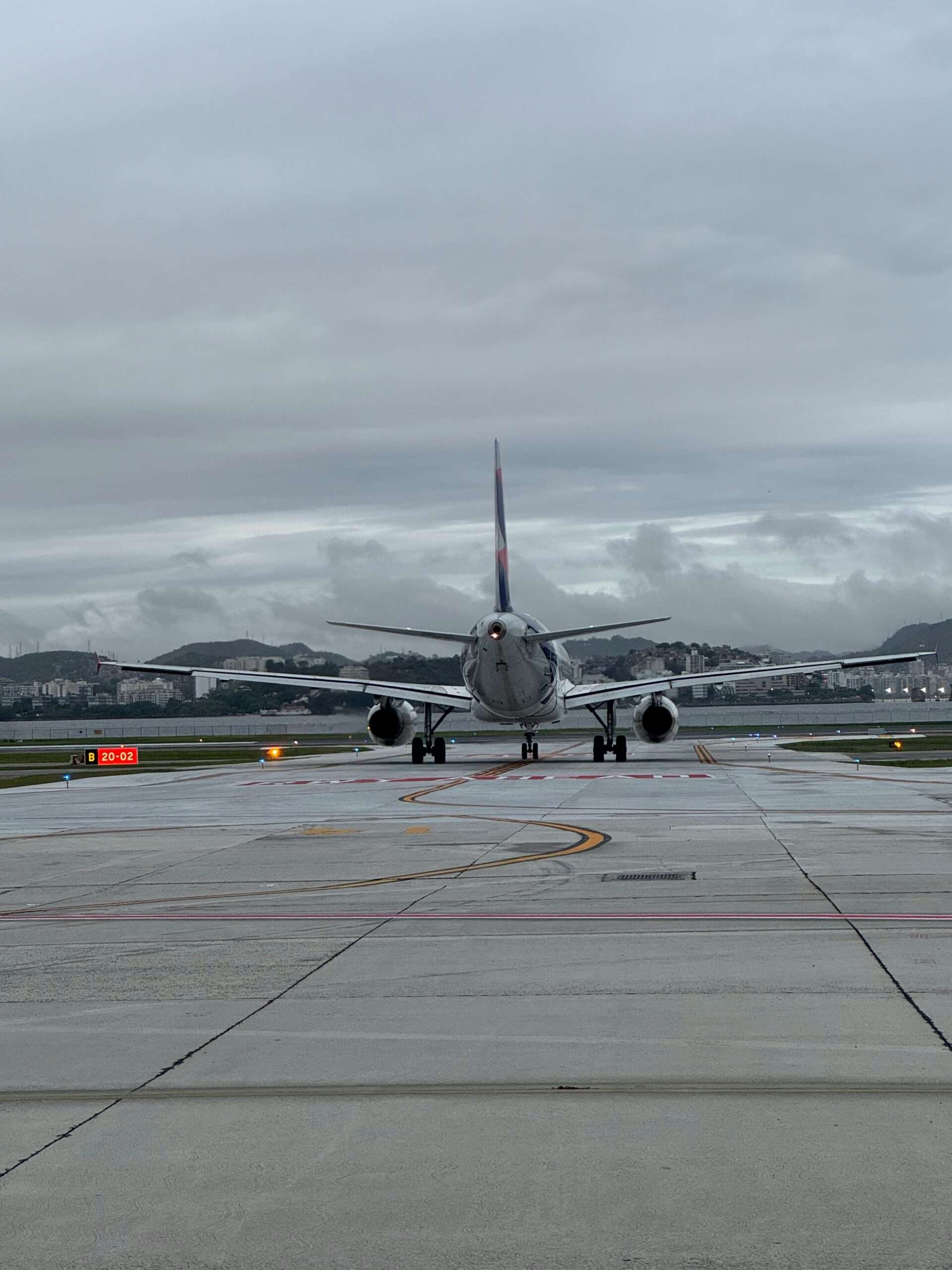 إشكاليات تعانيها أوروبا بسبب وقود الطائرات