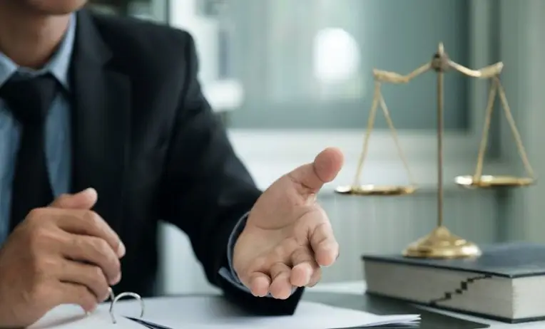 ما الفرق بين اللجوء والتهريب في القانون البلجيكي