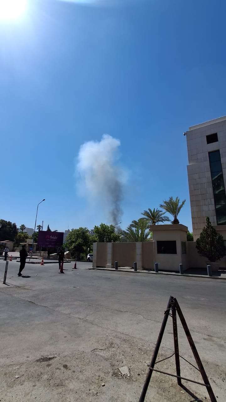 انفجارات ناجمة عن عبوات ناسفة تتزامن مع وود ماكرون في دمشق