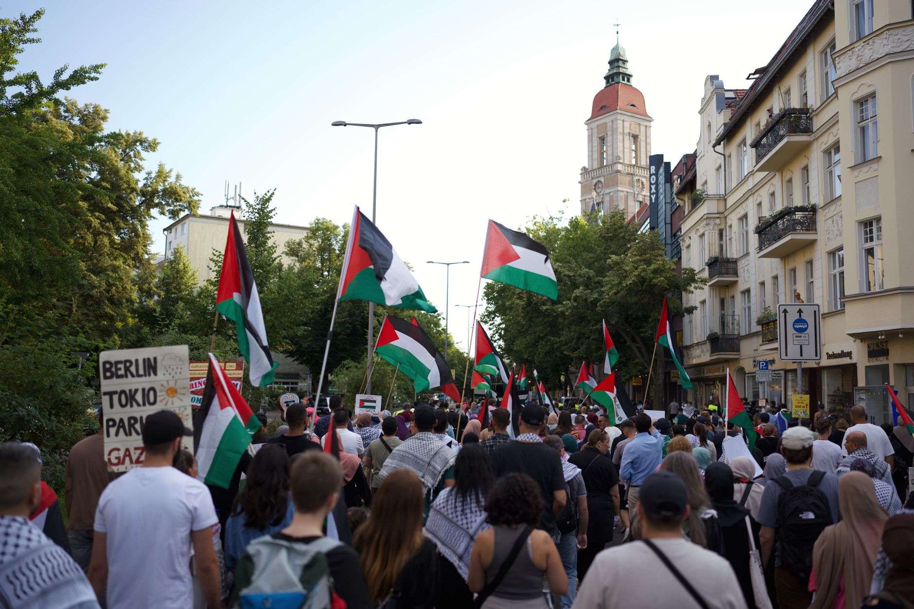 القبض على رئيس حزب الخضر الفلمنكي “Groen بسبب فلسطين
