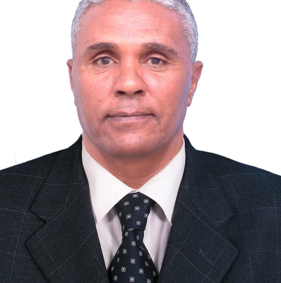 أصالة ودان تجسدها مسيرة عطاء: الأستاذ أمحمد على أحمد الأشهب.