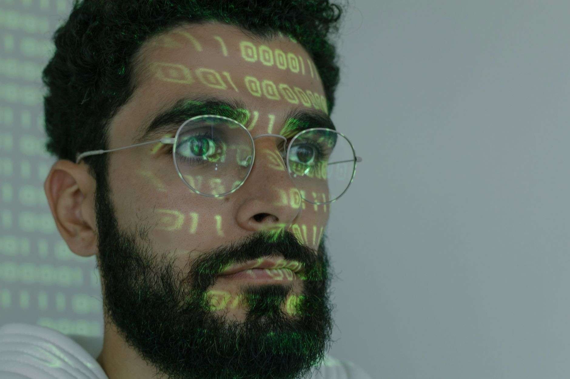 تمييز الوجوه المولدة بالذكاء الاصطناعي يزداد صعوبة