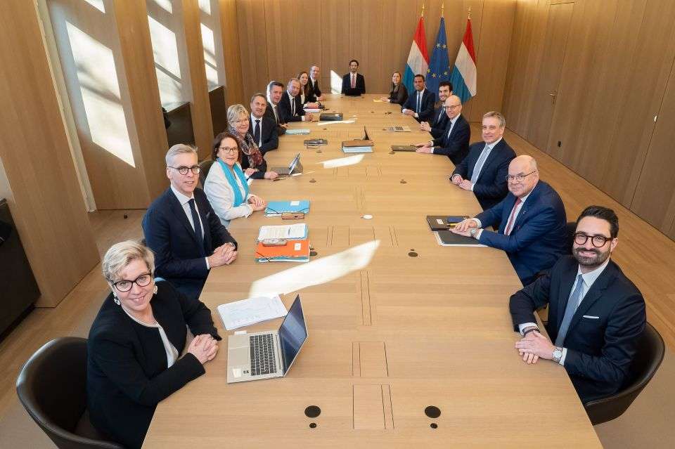 ملخص عمل حكومة لوكسمبورغ حتى  17 أغسطس